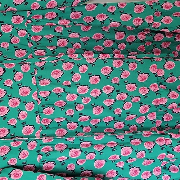 Flower Dress - Picture 5 of 10